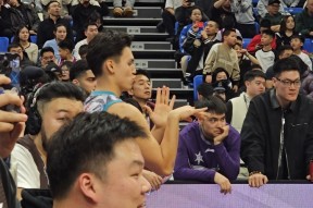 星空体育官网-赛后CBA常规赛传出新动向，费城76人内部沟通，管理层表态——球迷炸锅，临场指挥获称赞的简单介绍