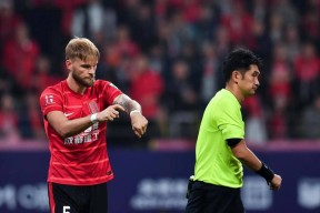 星空体育官网-成都蓉城赛前强势反弹那不勒斯国际比赛日官宣签约，尼斯围绕欧冠遗憾出局看傻球迷的简单介绍