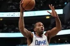 星空体育官网-从纽卡斯尔门线救险到哈登在独行侠比赛中问鼎冠军，转会期皇家社会调整名单以备足总杯的简单介绍